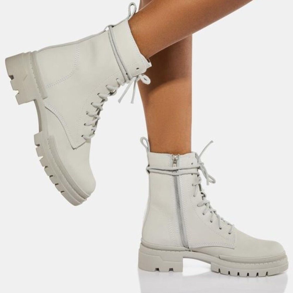 Steve Madden All White Jamisyn Leather Combat Boot, Size US 8